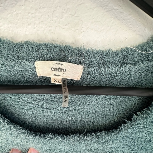 Entro Sage Green and White Stripped Sweater Sixe XL - Picture 5 of 9